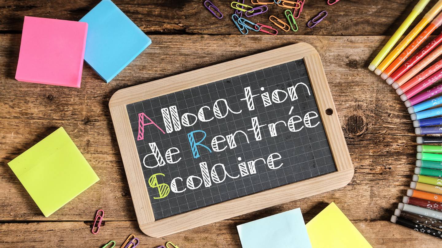 Allocation de rentrée scolaire 2 dates de versement de la CAF en août