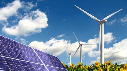 eolienne et panneaux solaires