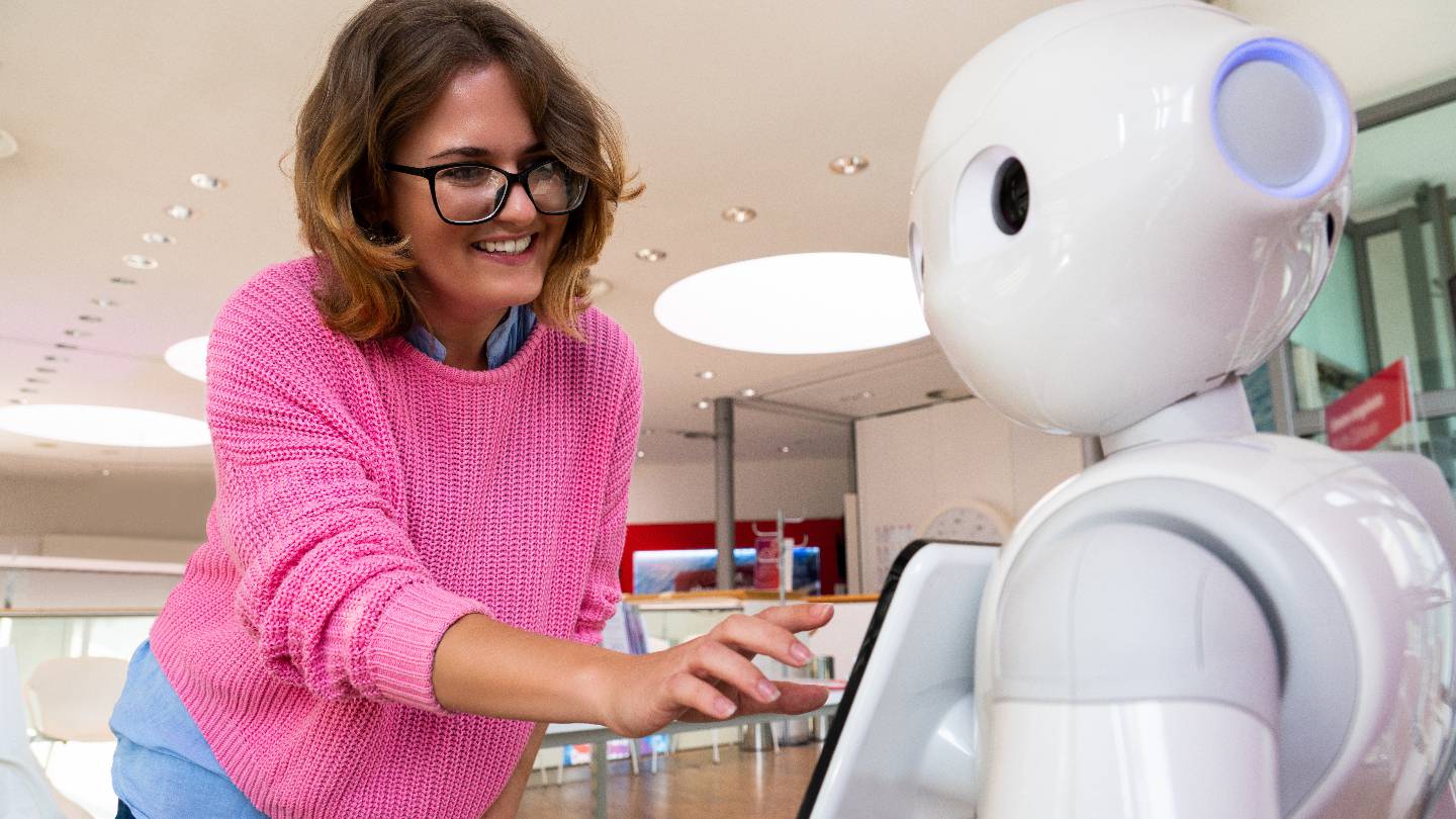 agences bancaires avec un robot conseiller
