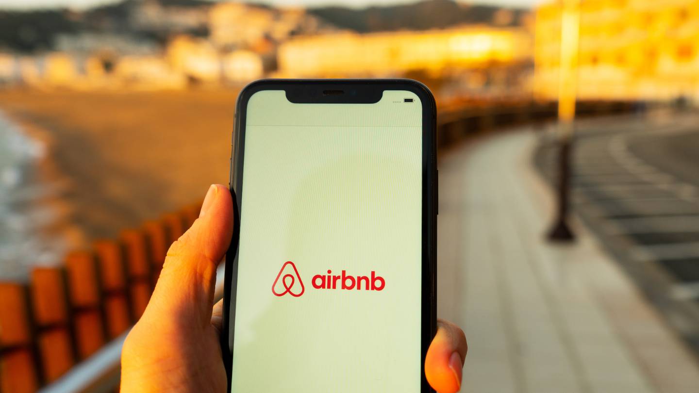 frais airbnb, tarifs airbnb, airbnb