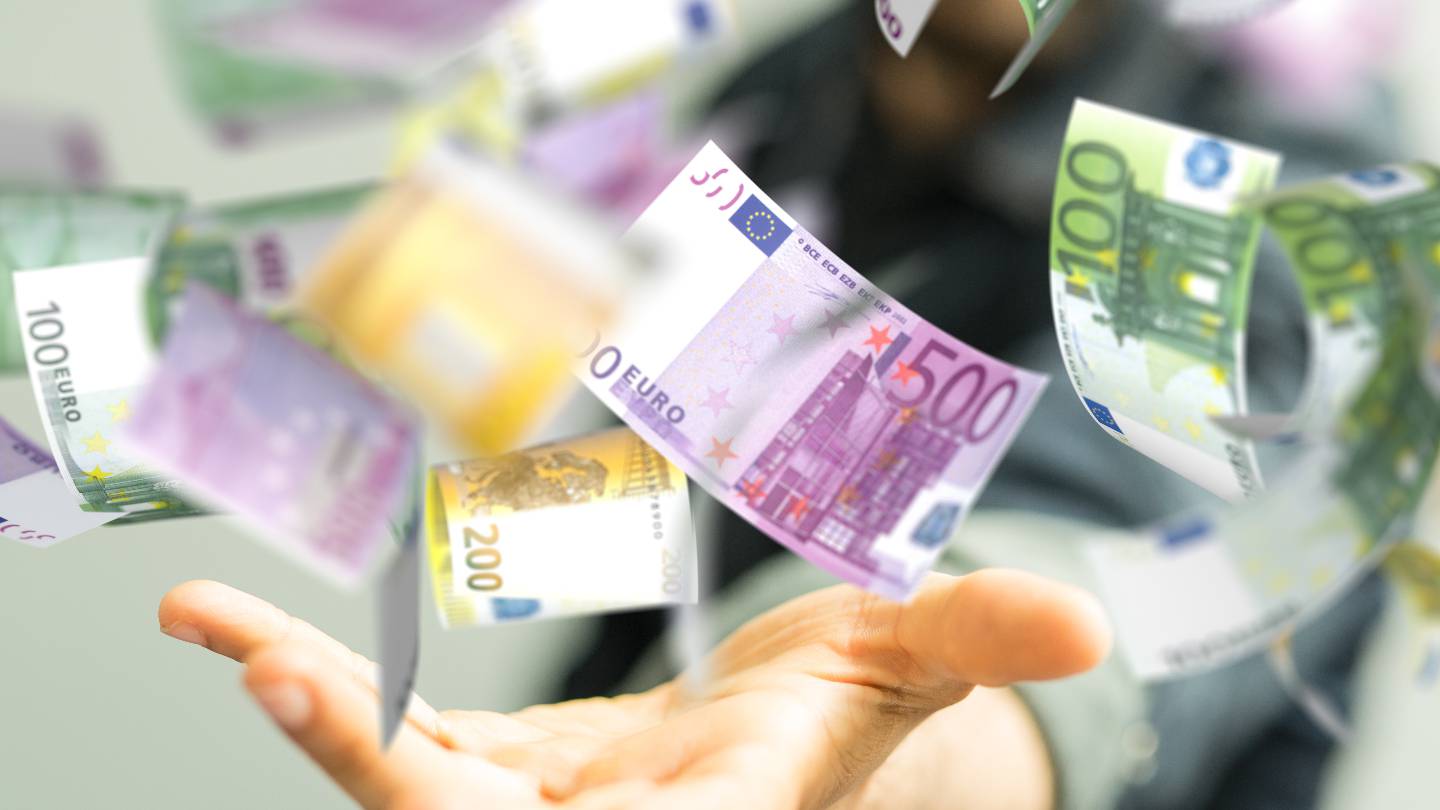 Stratégie pour avoir un meilleur salaire, calendrier impôts... Les 3
